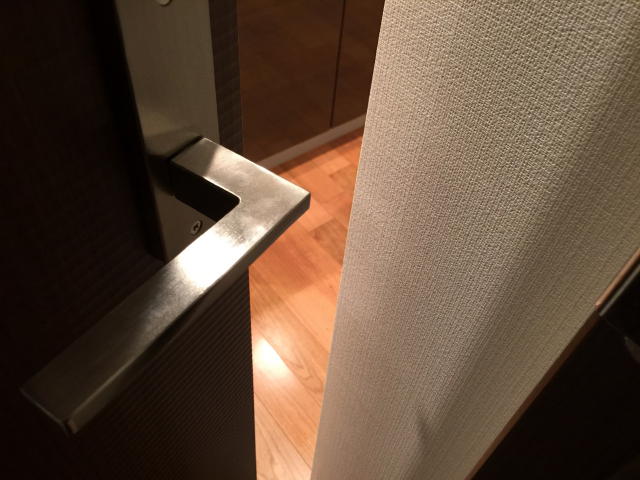 モア・クレスト荻窪　リビングダイニングキッチンへ