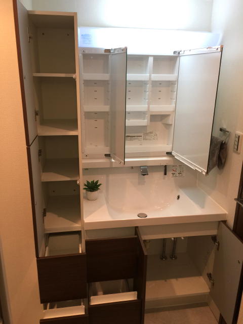 モア・クレスト荻窪　洗面台