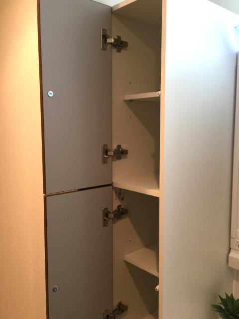 モア・クレスト荻窪　洗面台収納