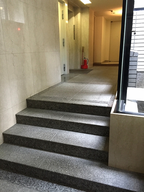 ストーク目白ウェステリア　エントランス