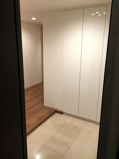 ストーク目白ウェステリア　玄関