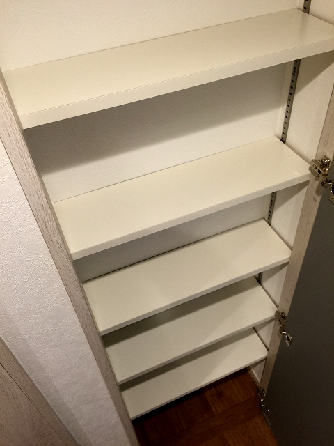 ストーク目白ウェステリア　廊下収納