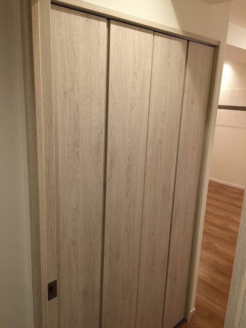 ストーク目白ウェステリア　洋室約8.6帖収納