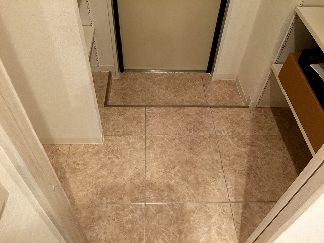 ストーク目白ウェステリア　マルチクローク