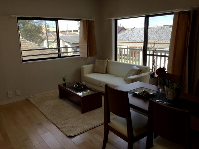 サンコート千歳台　リビングダイニング