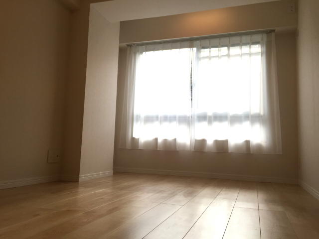 第２桜新町ヒミコマンション　洋室約6.5帖