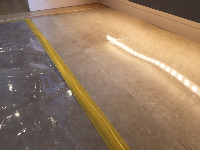 モア・クレスト荻窪　玄関