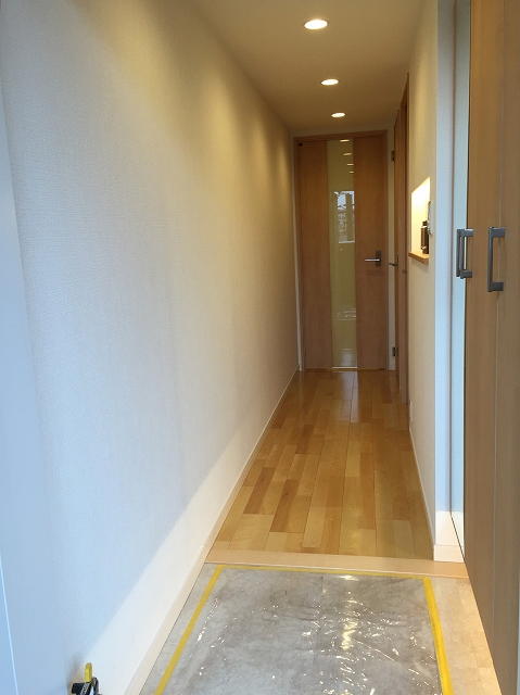 モア・クレスト荻窪　玄関