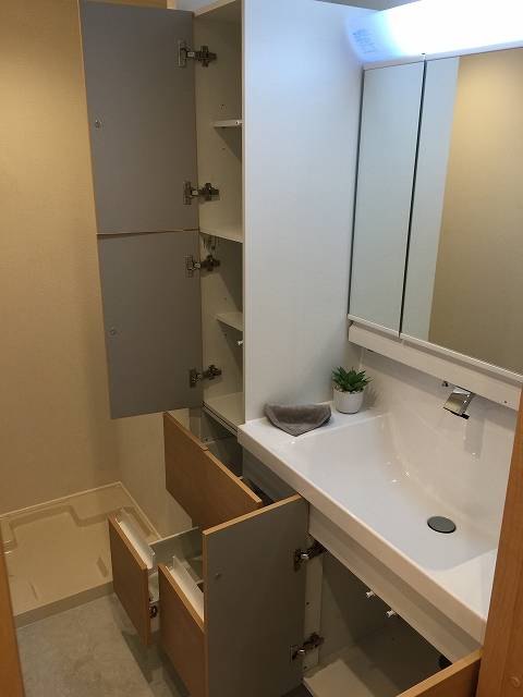 モア・クレスト荻窪　洗面台