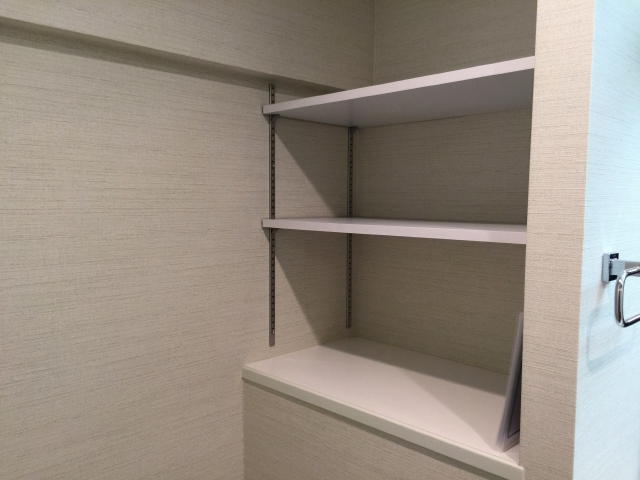 野沢ビューグリーン　洗濯機置場収納