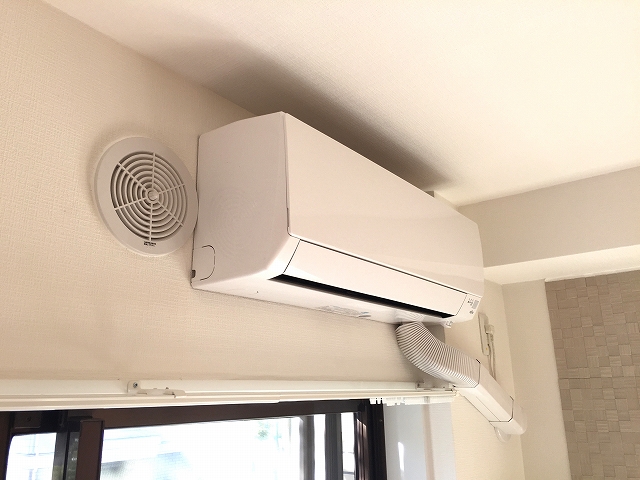 コスモ二子玉川　リビングダイニングキッチンエアコン