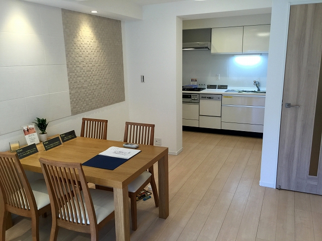 コスモ二子玉川　リビングダイニングキッチン