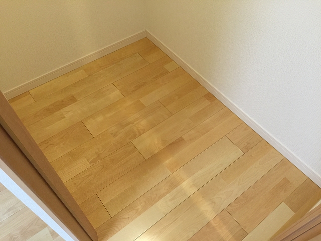 モア・クレスト荻窪　洋室約6.6帖収納