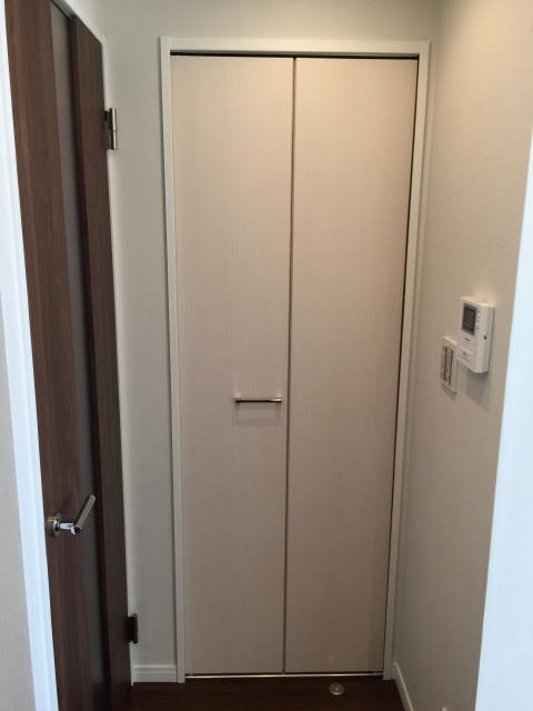 野沢ビューグリーン　リビングダイニングキッチン収納