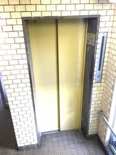 野沢ビューグリーン　エレベーター