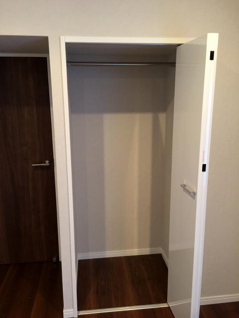 パレ駒場　洋室約6.8帖収納