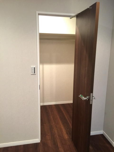 パレ駒場　洋室約8.3帖収納