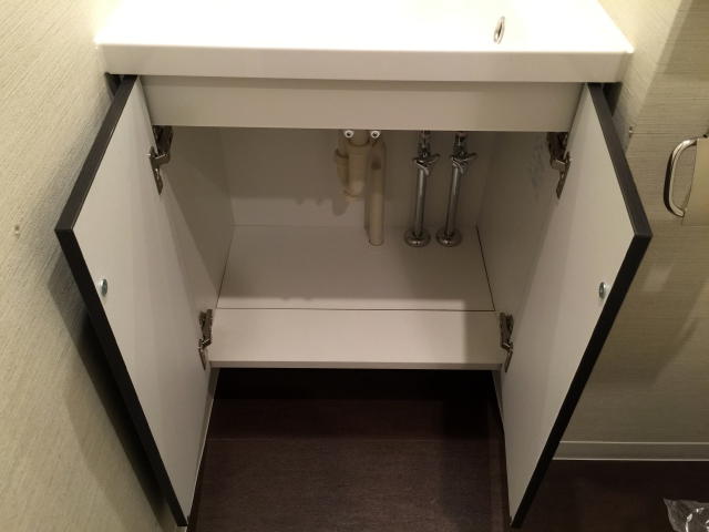 パレ駒場　トイレ手洗いキャビネット