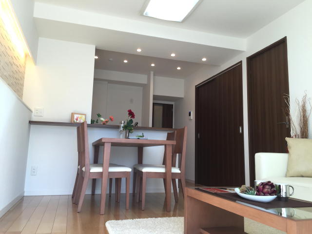 池ノ上グロリアハイツ　リビングダイニングキッチン