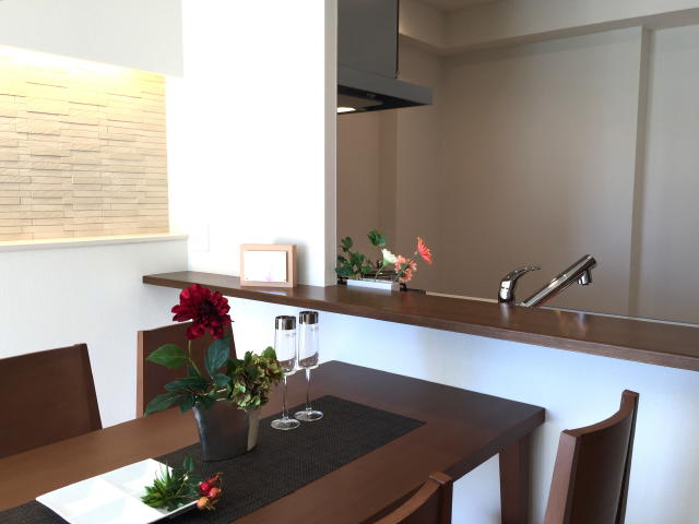 池ノ上グロリアハイツ　リビングダイニングキッチン