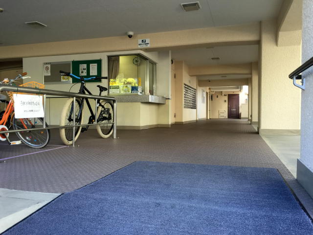 池ノ上グロリアハイツ　エントランス