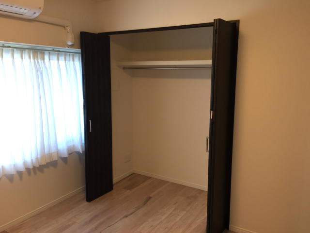 Ｇフラット　洋室約6.5帖収納