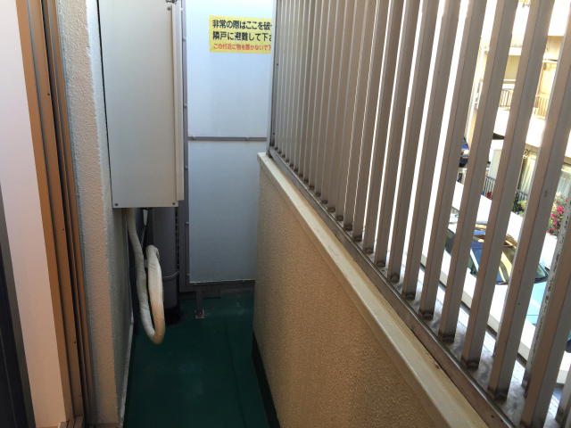 大京町サンハイツ　北側バルコニー