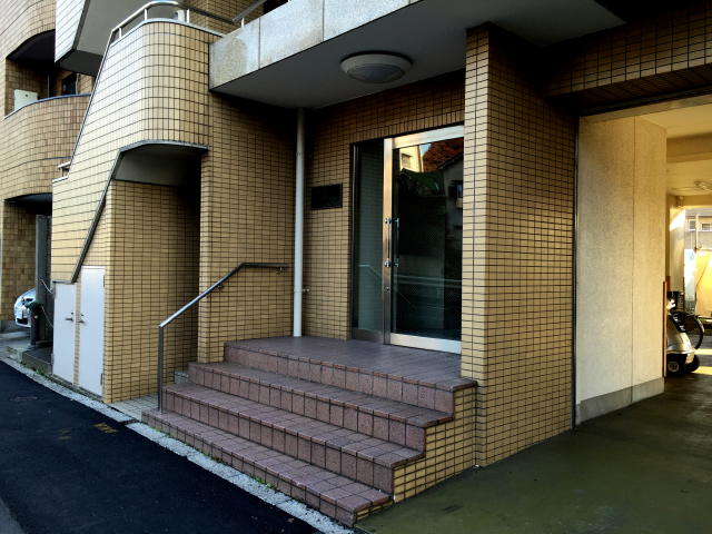 プリミエール下落合２号館　エントランス