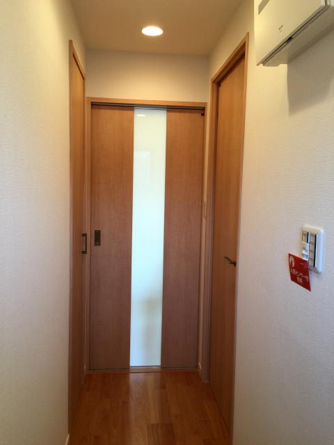 プリミエール下落合２号館　廊下