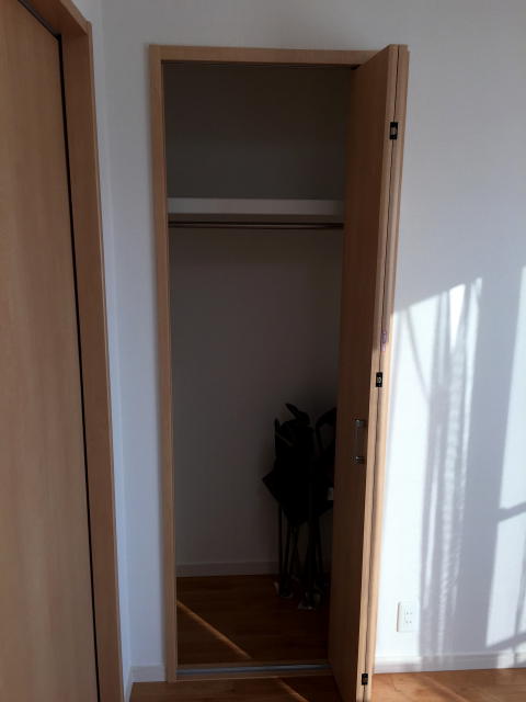 プリミエール下落合２号館　洋室約4帖収納