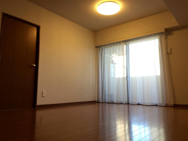 アルシオン芝浦　リビングダイニングキッチン