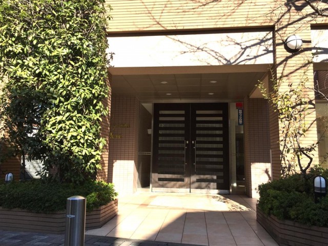 クリオ八幡山壱番館　エントランス