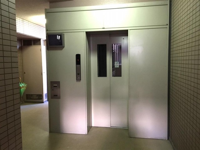 クリオ八幡山壱番館　エレベーター