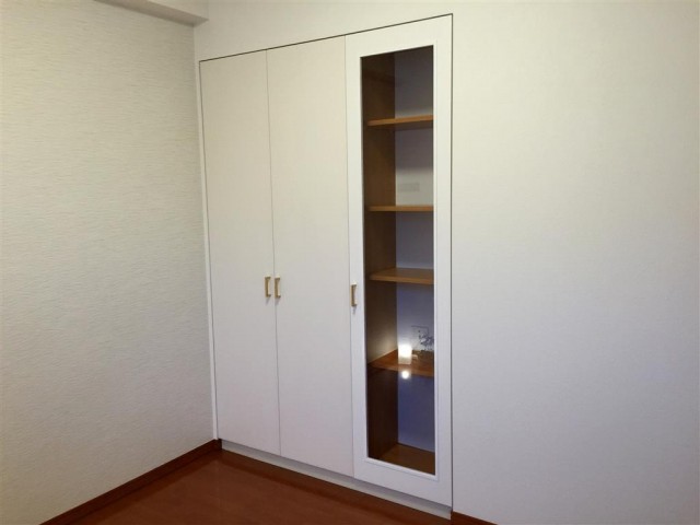 クリオ八幡山壱番館　洋室約4.5帖収納