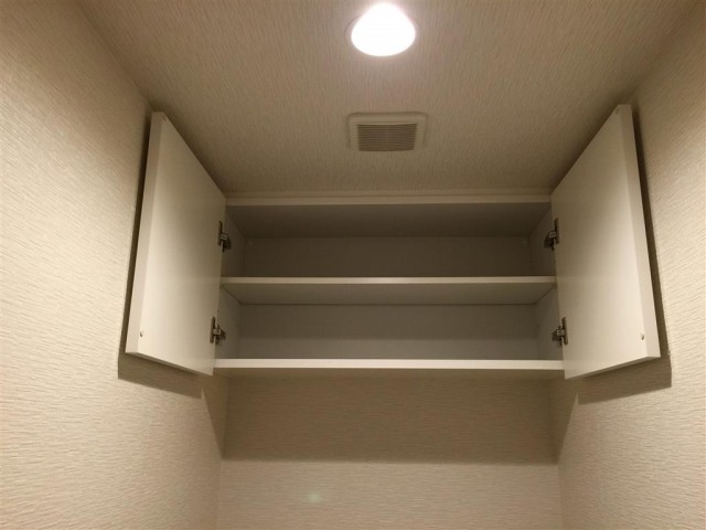 クリオ八幡山壱番館　トイレ収納