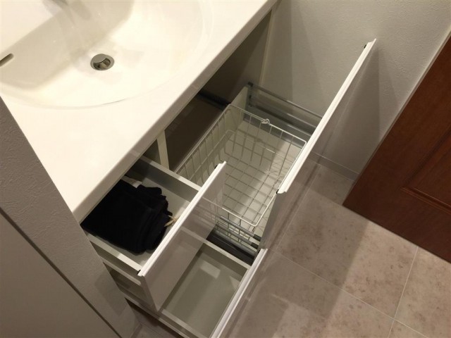 クリオ八幡山壱番館　洗面台収納