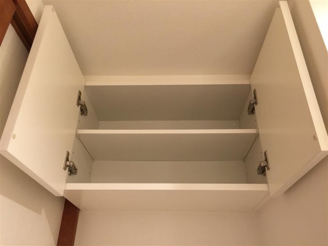 クリオ八幡山壱番館　洗濯機置場収納