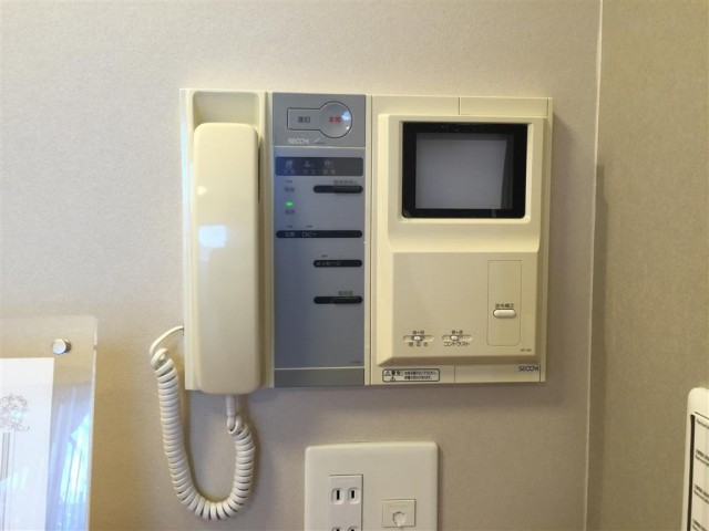 クリオ八幡山壱番館　TVモニター付きインターホン