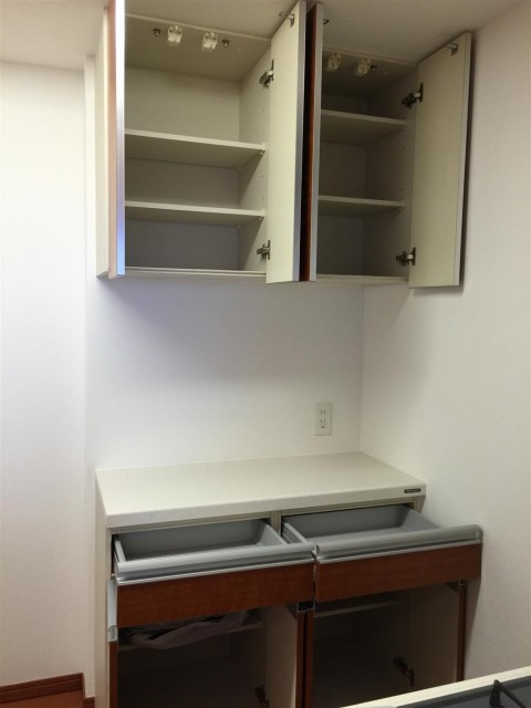 クリオ八幡山壱番館　カップボード