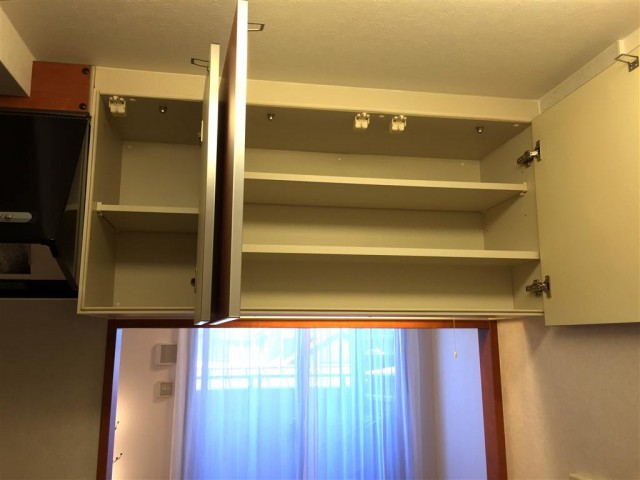 クリオ八幡山壱番館　キッチン収納