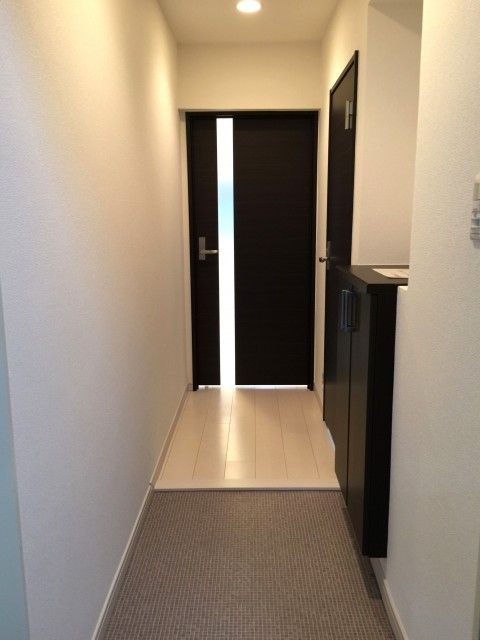 パレス三條　玄関