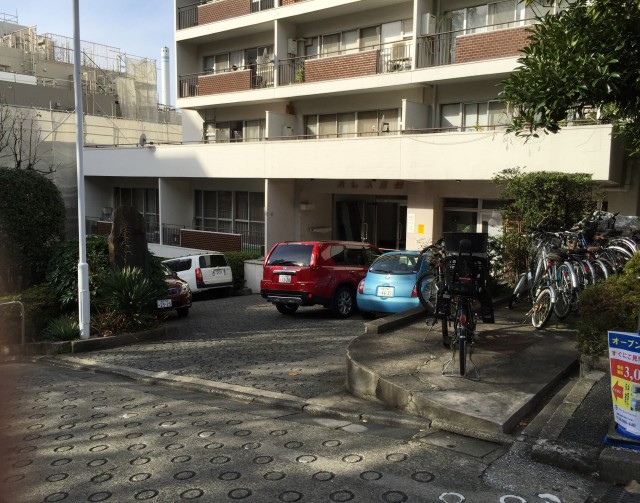 パレス三條　エントランス