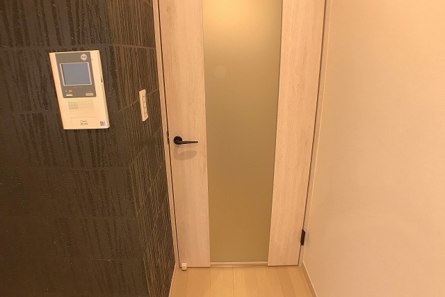 シティハウス西大久保 玄関へ