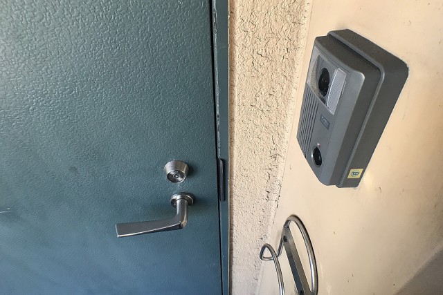 シティハウス西大久保 玄関