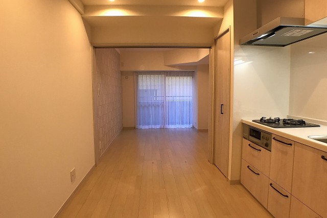 シティハウス西大久保 ダイニング～洋室