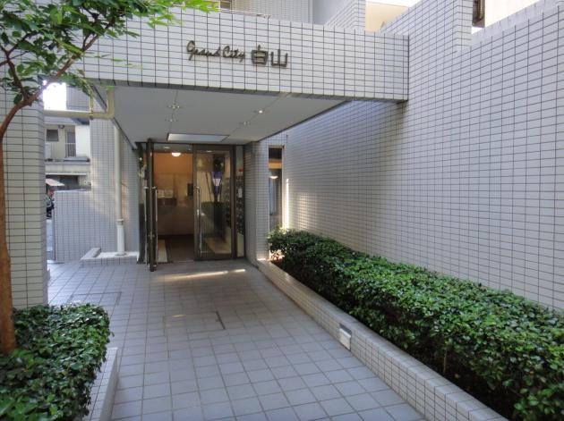 グランドシティ白山　エントランス