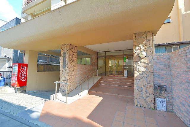 中野ハイネスコーポ エントランス