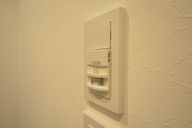 クレール三田 玄関