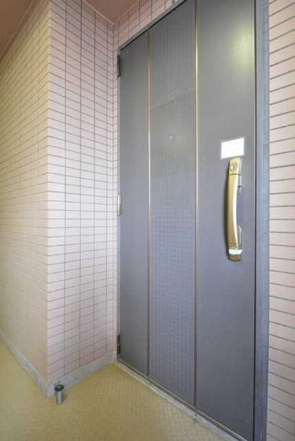 クリオ八幡山壱番館 玄関