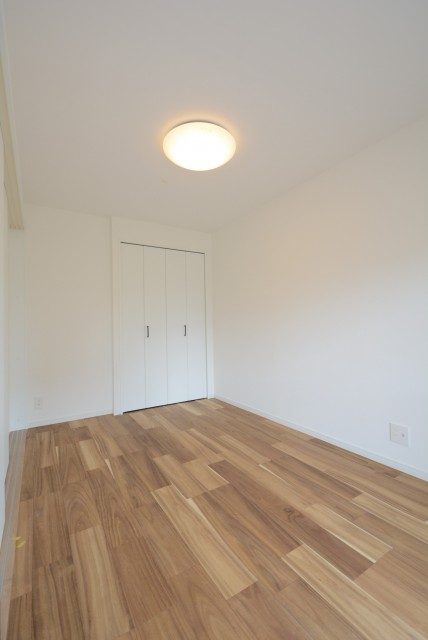 クレール三田 洋室